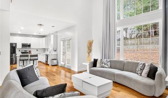 12595 Huntington Trce, Alpharetta, GA 30005