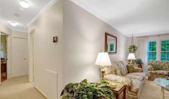 8422 GEORGIAN Way, Annandale, VA 22003