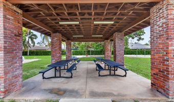 423 Pine Tree Ct 23, Atlantis, FL 33462