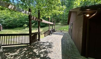 7257 Beechwood Dr, Athens, OH 45701