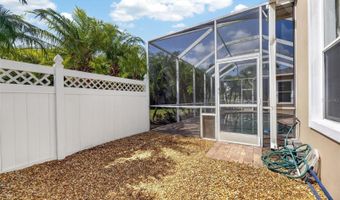 824 ISLEBAY Dr, Apollo Beach, FL 33572