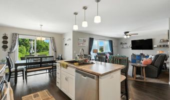 687 Sully Ct, Angola, IN 46703