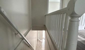 135 W Chrystal St, Andover, NJ 07801