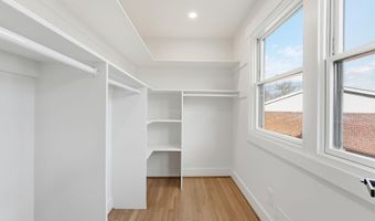 9803 DE PAUL Dr, Bethesda, MD 20817