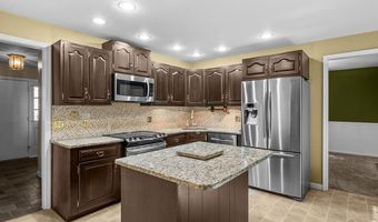310 4TH St, Reading, PA 19607