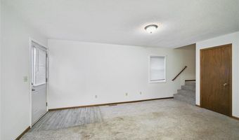 88 Main Ave, Atkins, IA 52206