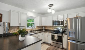 3569 James Ln, Alexandria, KY 41001