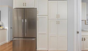 104 Kay Blvd, Newport, RI 02840