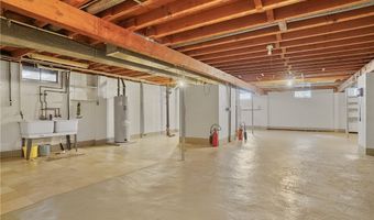 39128 Crestview Rd, Leetonia, OH 44431