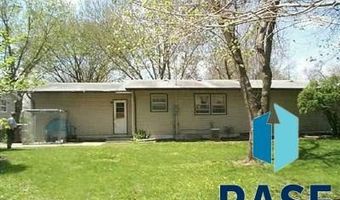 104 S Needles Dr St, Brandon, SD 57005