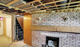 153 S 8th Ave, Beech Grove, IN 46107