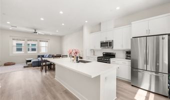 921 E Mason Ln 28, Anaheim, CA 92805