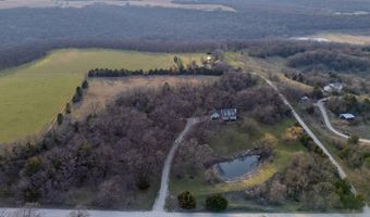 731 E 1100 Rd, Baldwin City, KS 66006