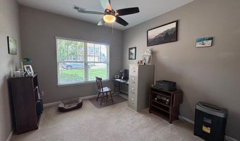 565 Goldstone Ln, Boiling Springs, SC 29316