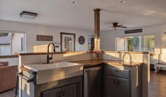 16 Hadley Ln, Blanchard, ID 83804