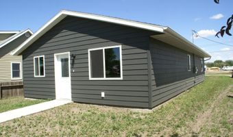 915 S 9th St, Aberdeen, SD 57401