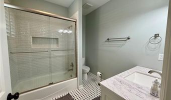 712 4TH Ave, West Point, GA 31833