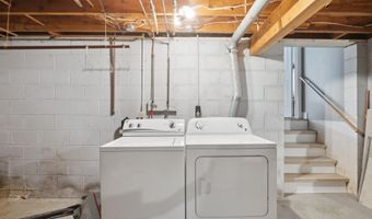 5480 Blue Heron Dr, Alma, MI 48801
