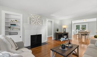 48 High Plain Rd, Andover, MA 01810