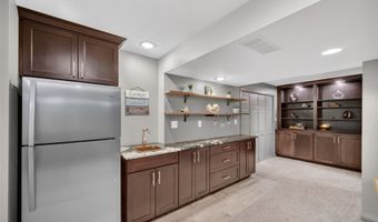 32432 Northwoods Rd, Adel, IA 50003
