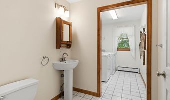 232 Gold St, Belchertown, MA 01007