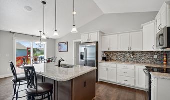 2027 NW 24th St, Ankeny, IA 50023