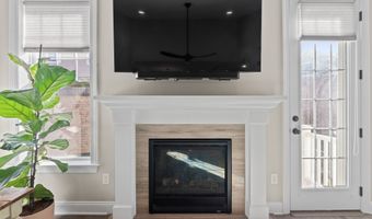 63 Great Hill Dr 63, Bethel, CT 06801