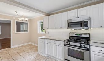 1910 La Dawn NW, Atlanta, GA 30318