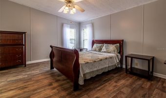 25836 MANHATTAN Ln, Astor, FL 32102