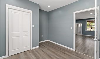 1318 Duss Ave, Ambridge, PA 15003