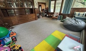 35 Dunning Blvd, Bangor, ME 04401