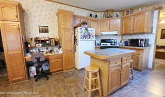 141 Old S Durham Hwy, Acra, NY 12405