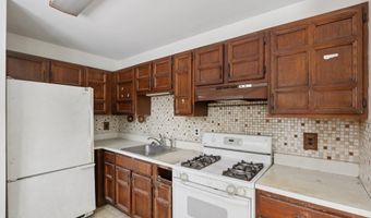 1124 Spray Ave, Beachwood, NJ 08722
