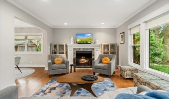 1738 E JONQUIL Ter, Arlington Heights, IL 60004