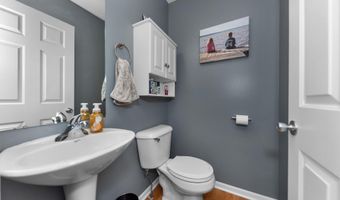 1692 Enclave Ln, Ann Arbor, MI 48103