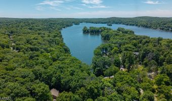 1150 Lakeside Dr, Alloway, NJ 07422