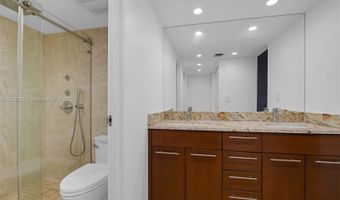 3675 N Country Club Dr 2302, Aventura, FL 33180