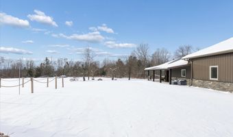8370 Lakeview Rd, Alanson, MI 49706