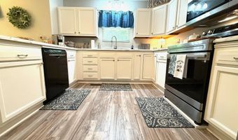 577 Briarwood Ln, Bedford, IN 47421