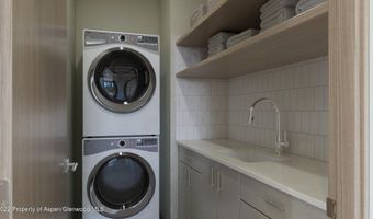 151 Lakeview Dr, Carbondale, CO 81623