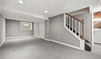 1446 Balsam Dr, Allison Park, PA 15101
