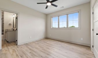 272 Community House, Barnesville, GA 30204
