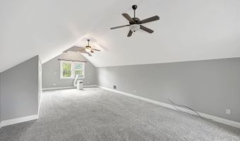 5516 Raceview Ave, Cincinnati, OH 45248