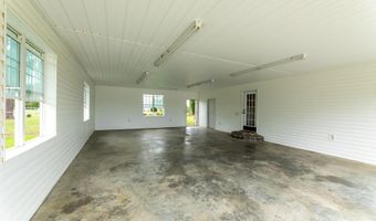 133 Lake Lure Cir, Alma, GA 31510