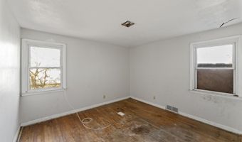 1800 Chopsey Hill Rd, Bridgeport, CT 06606