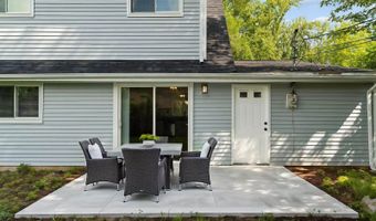 3805 Gilroy Rd, Columbus, OH 43227