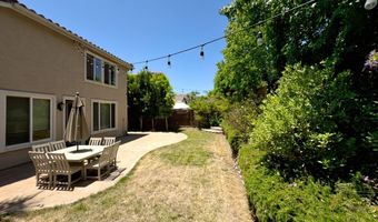 2052 Santo Domingo, Camarillo, CA 93012