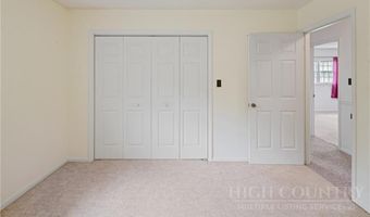 762 George Eggers Rd, Banner Elk, NC 28604