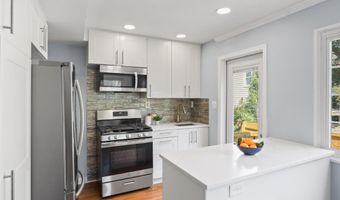 1745 N CLIFF St N, Alexandria, VA 22301