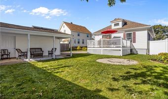17 Mowry Ave, Cumberland, RI 02864